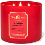 Bath & Body Works Strawberry Pound Cake Scented Candle 411 G