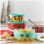 Disney Christmas Pyrex 8 Pieces Glass Food Storage
